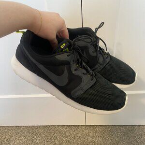 NIKE Roshe Run Black Fabric Uppers Mens Size 13